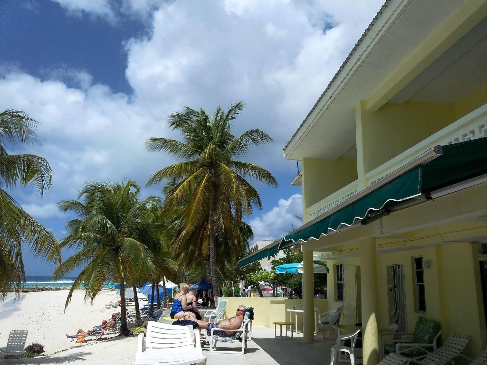 Chateau Blanc Apartments On Sea Christ Church Exterior photo